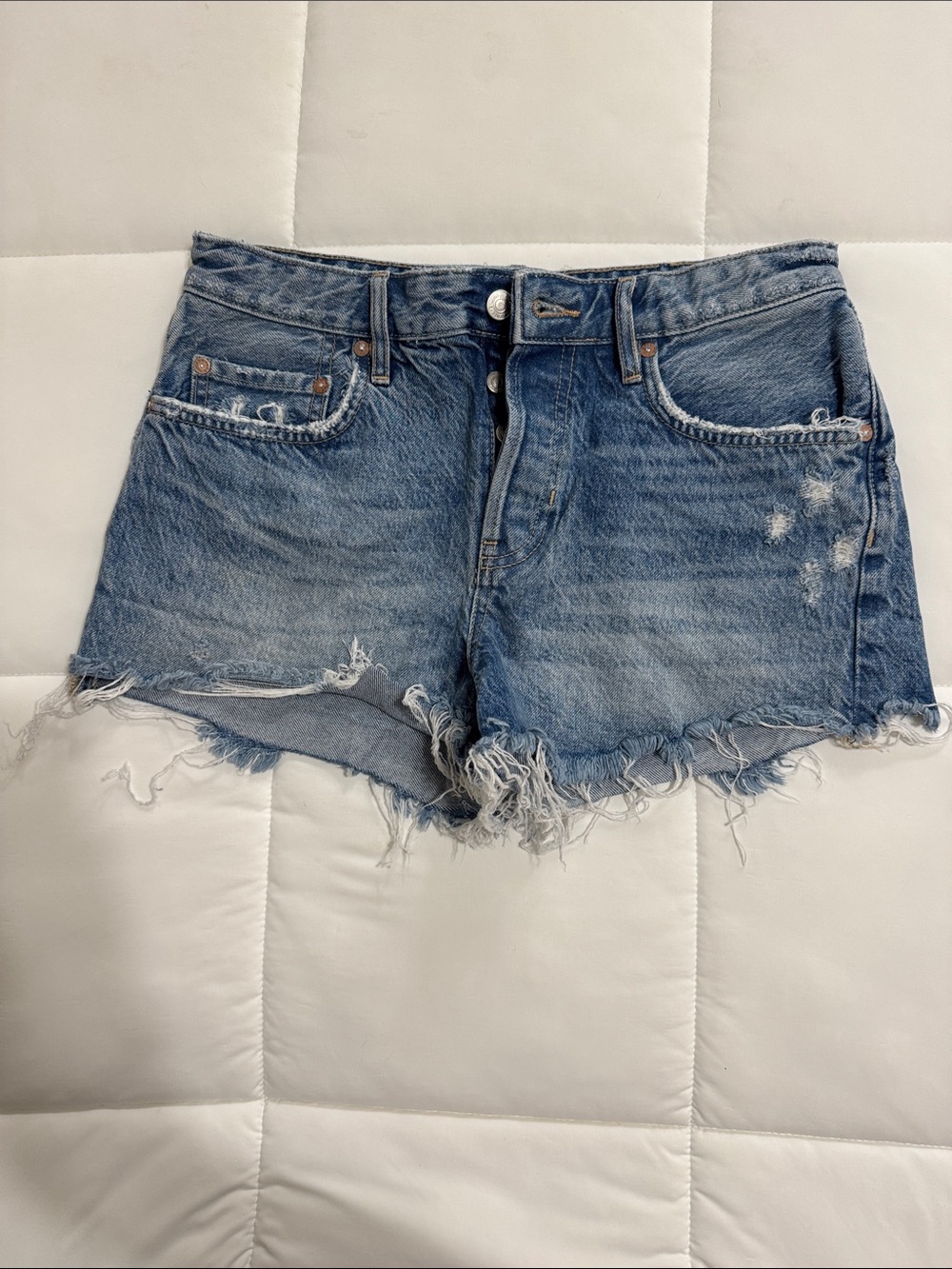 Classic Distressed Denim Shorts - Light Blue